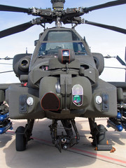 Fototapeta na wymiar Hughes AH-64 Apache śmigłowiec szturmowy