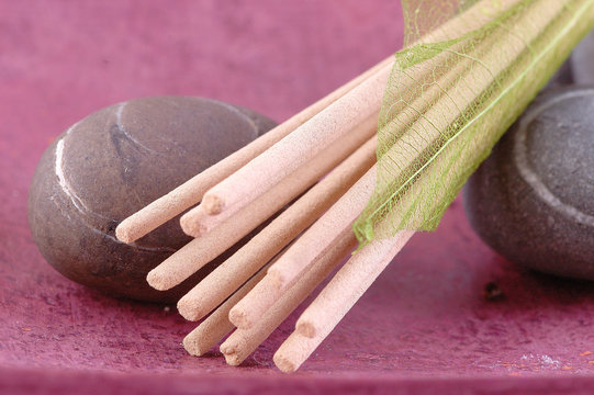 encens et pierre zen