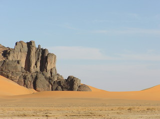 Fototapeta na wymiar dunes et roches