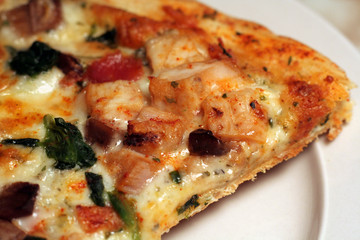 closeup a mediterranen pizza