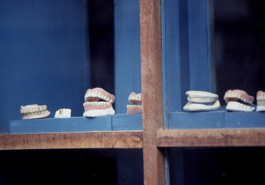 il dentista di kathmandu