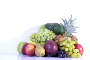 Obraz na płótnie Canvas assorted fruits