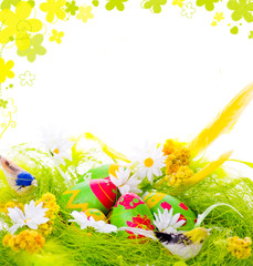 picture of decorative eggs in the nest