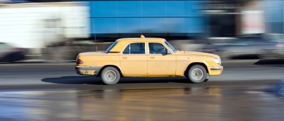 Fototapeta na wymiar żółte taksówki