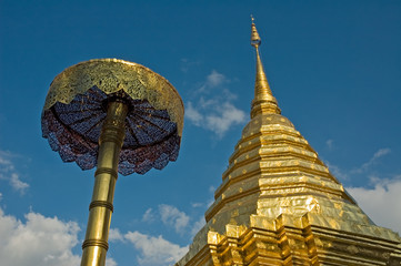 Fototapeta premium golden stupa, chiang mai, thailand