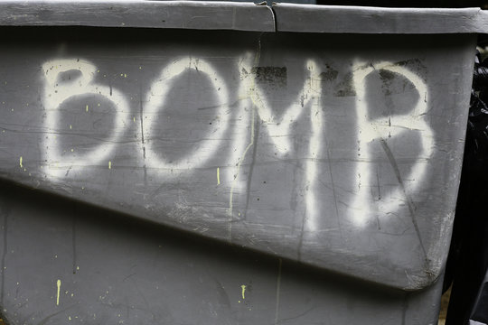 Fototapeta bomb graffiti
