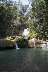 Fototapeta premium ys river waterfall