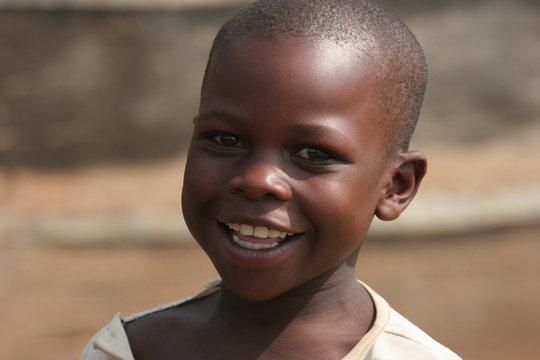 portrait d'enfant ougandais