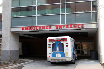 ambulance entrance © Spiroview Inc.