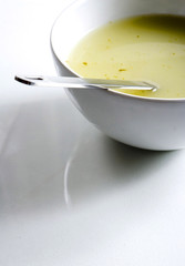 bol de soupe aux légumes