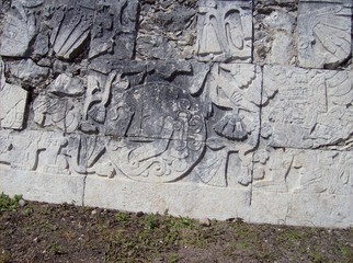 ruins at chichen itza 21