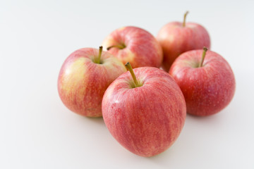 apples