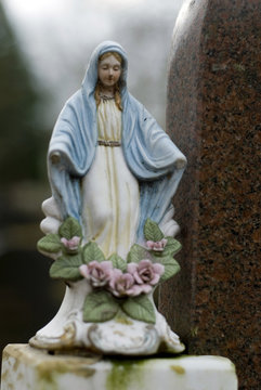 maria near a grave