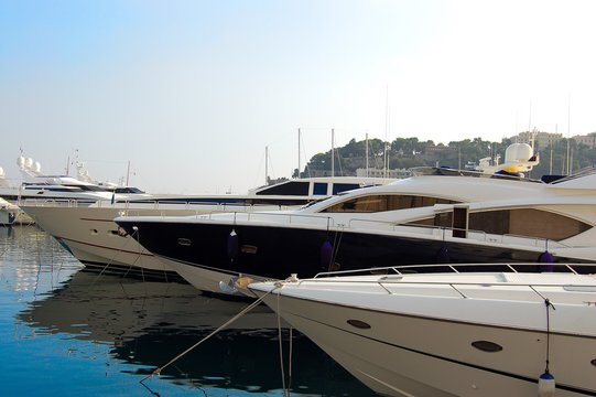yachts02