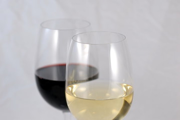 red and white wine