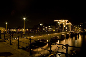 Naklejka premium amsterdam night 1