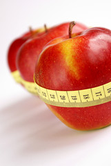 red apples