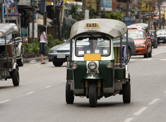 tuk-tuk