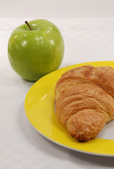 croissant and apple