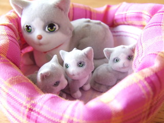 toy cat and kittens