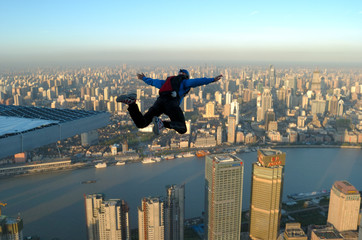 building base jump in shanghai