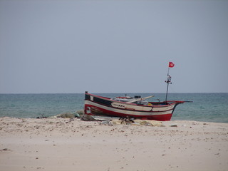 Fototapeta premium bateau échoué