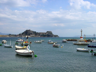 Fototapeta na wymiar harbor of corfu