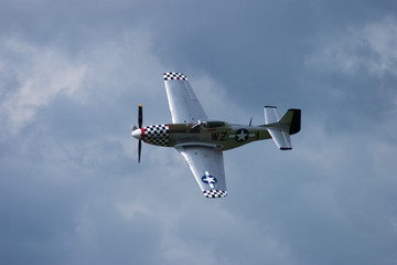 p-51 mustang in flight
