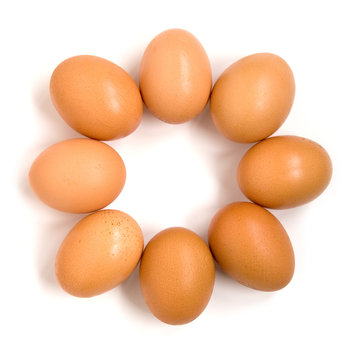 3 eggs in a circle