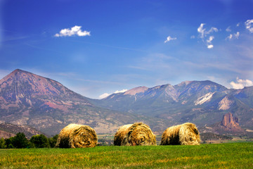 hay stacks © Oksana Perkins