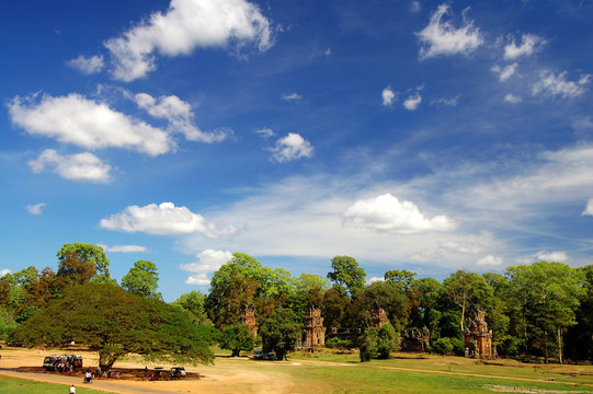 skyscape of prasat suor prats, combodia