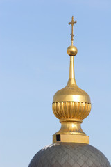 Fototapeta na wymiar dome and spire of the orthodox temple