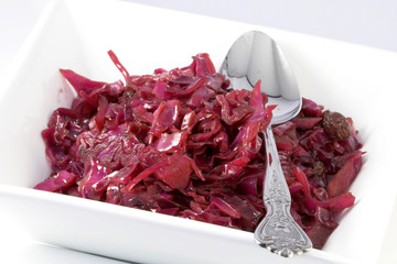 cooked red cabbage