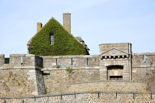 ch&acirc;teau - fortification