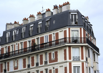 Fototapeta premium paris france and living above montmartre