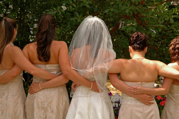 wedding bride with bridesmaids