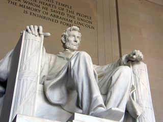 lincoln statue