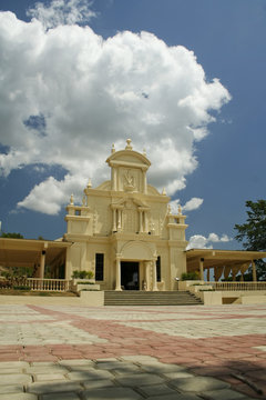 monasterio de tarlac