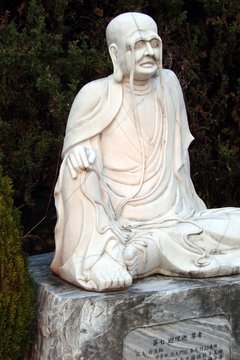statue boudhiste
