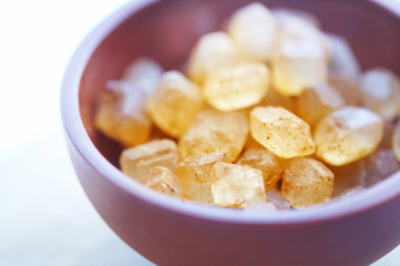 brown candy sugar in the pot