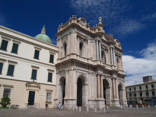 Fototapeta na wymiar Kościół w nowej Pompei miasta