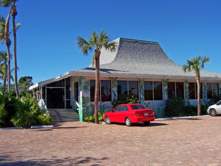 restaurant exterior © Sheri Armstrong