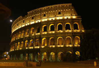 the night view of colosseum in rome