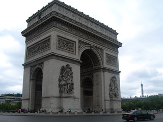 Fototapeta na wymiar arch in paris