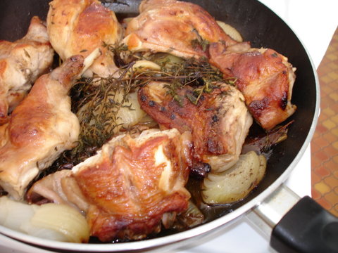 morceaux de lapins cuisin&eacute;s