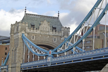 Fototapeta na wymiar close up of tower bridge in london