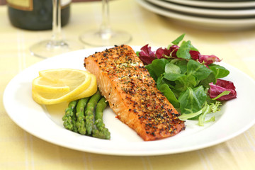 baked salmon with green salad and asparagus