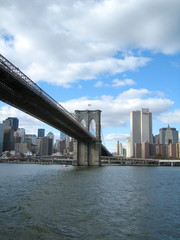 Fototapeta na wymiar brooklyn bridge & new york city