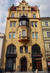 Fototapeta na wymiar dom secesji w Pradze