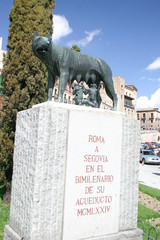 statue of she-wolf and rome and romul in segovia